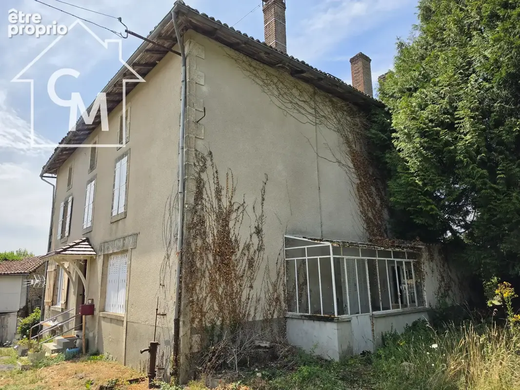 Maison à ORADOUR-SUR-VAYRES