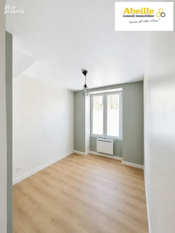 Appartement de type f2 bis en triplex de 46,56 m2 hab. jardinet - photo 4