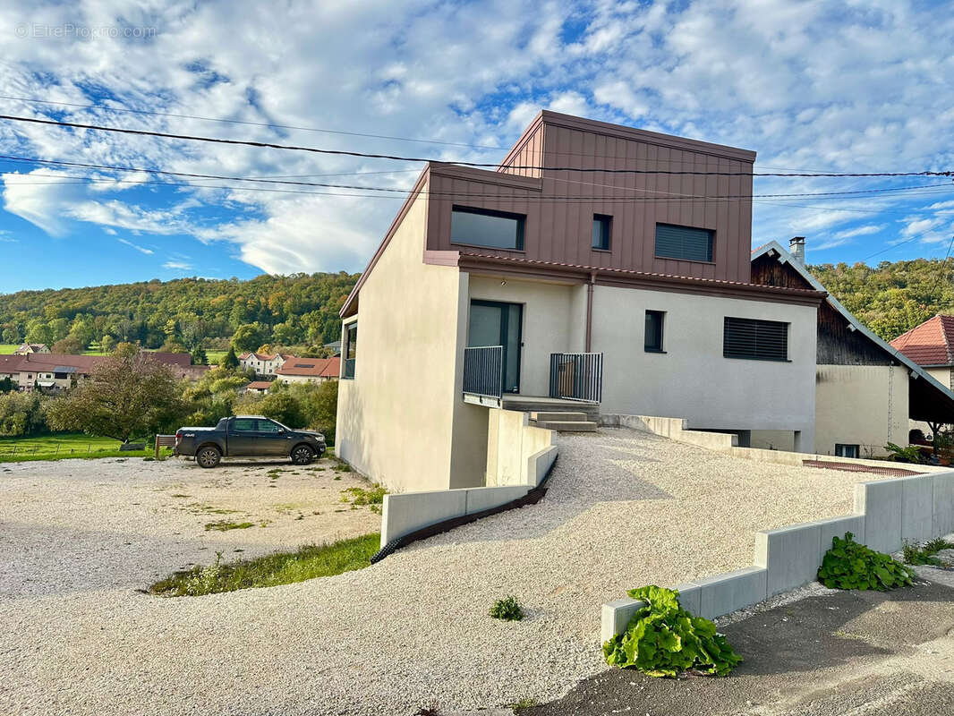 Maison à CROSEY-LE-GRAND