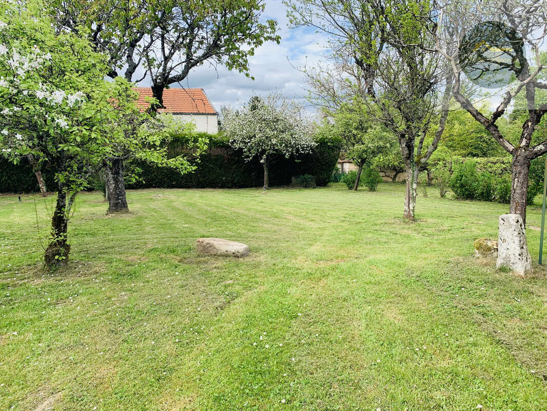 Maison à MONTACHER-VILLEGARDIN