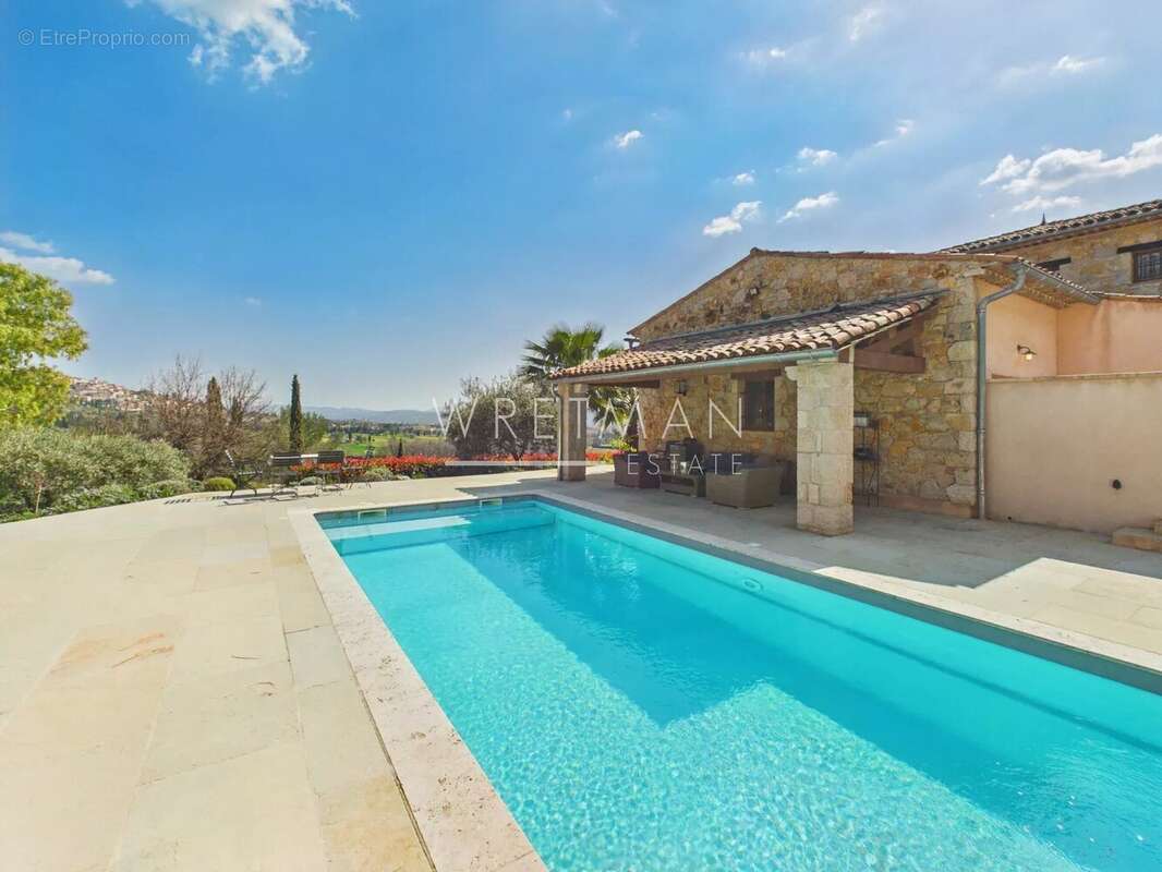 Maison à FAYENCE