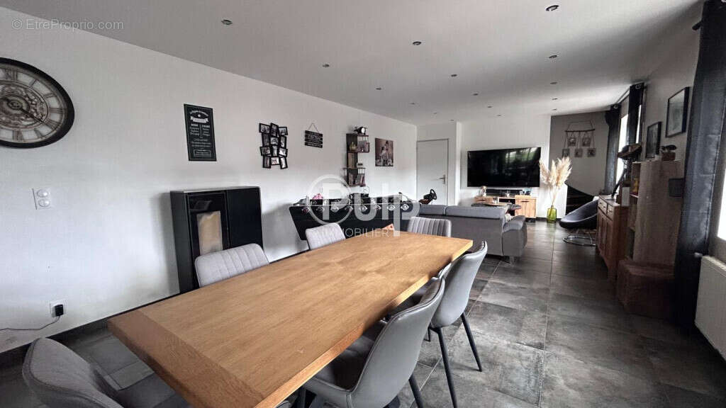 Maison à SAINT-HILAIRE-COTTES