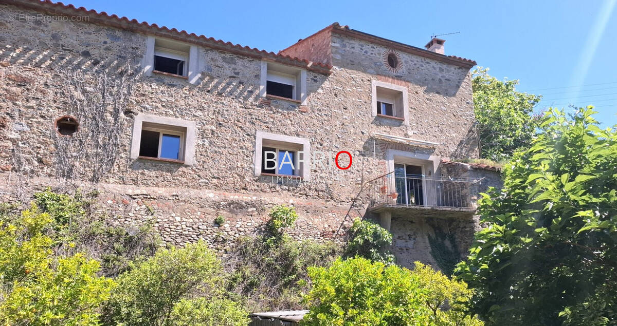 Maison à VILLELONGUE-DELS-MONTS