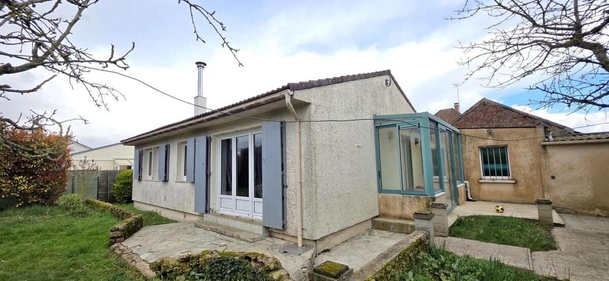 Maison à GRANDFRESNOY