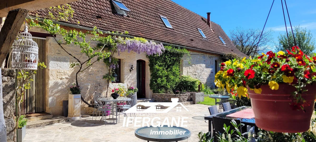 20240414110549 - Maison à LACAPELLE-MARIVAL