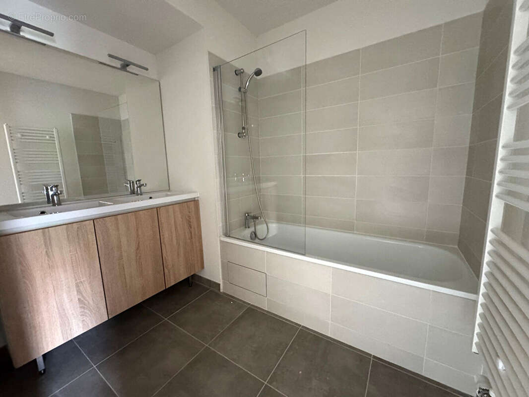 Appartement 3 pièces de 63m² avec Balcon + 2 parking sous-sol ! SAINT-ALBAN - photo 6