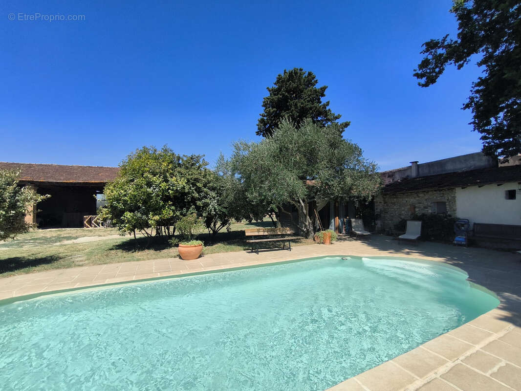 Eurre. parc 4300 m2. corps de ferme 270 m2 + 80 m2 attenant. dependances sur 670 m2. piscine - photo 4