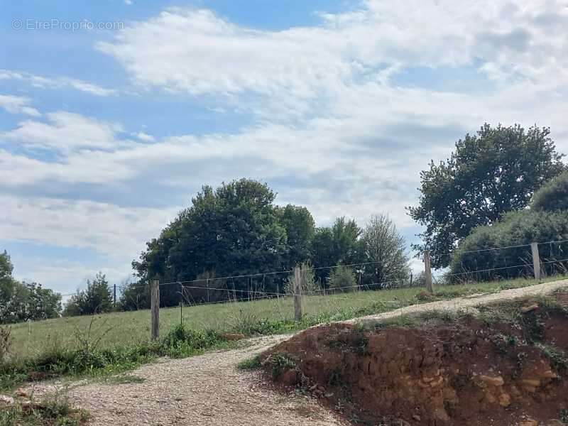 Terrain à HERICOURT