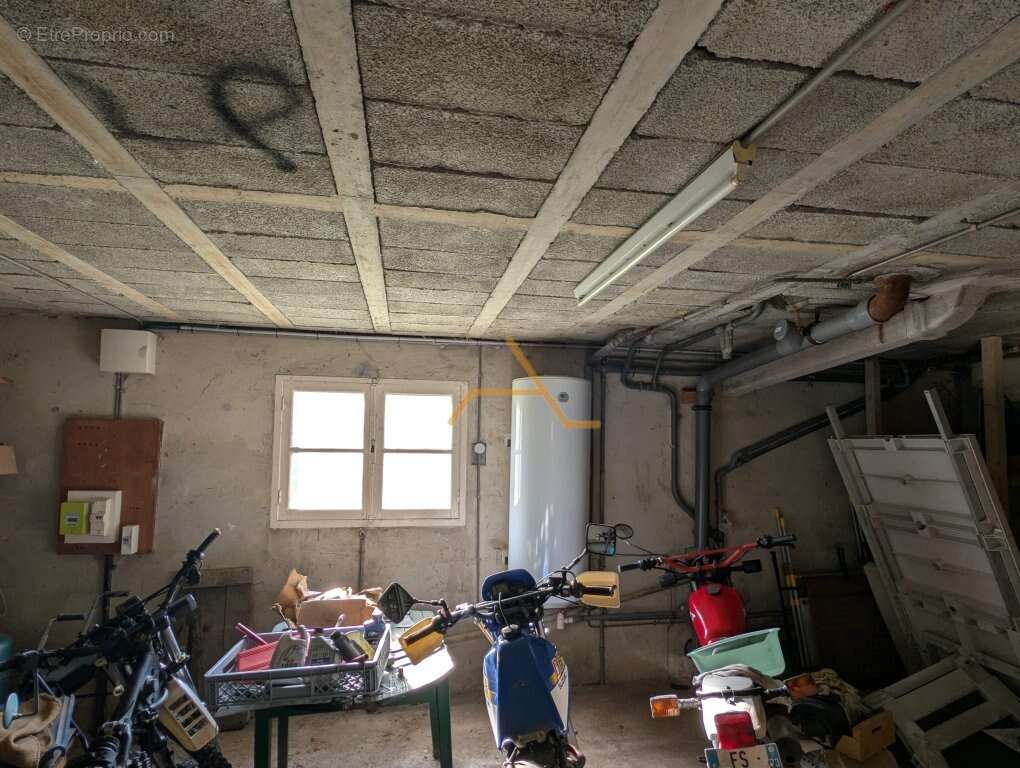 Maison à LE POET-LAVAL