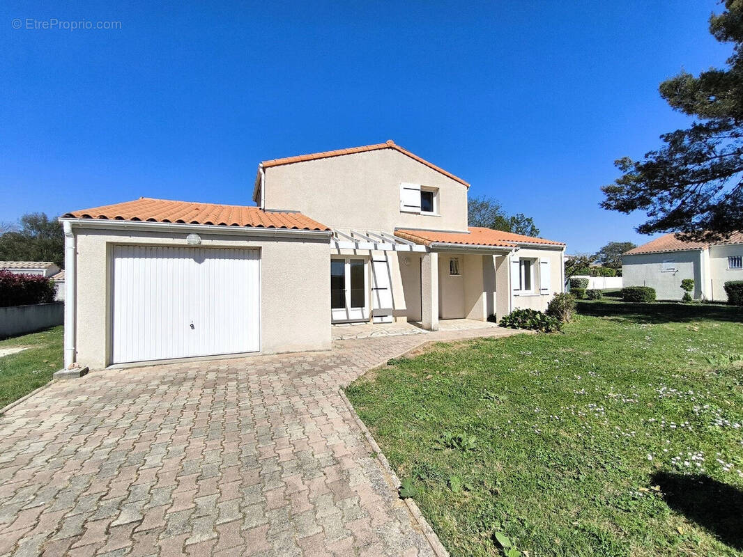 Maison à SAINT-PALAIS-SUR-MER