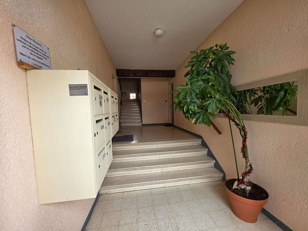 Appartement  avec parking - photo 9