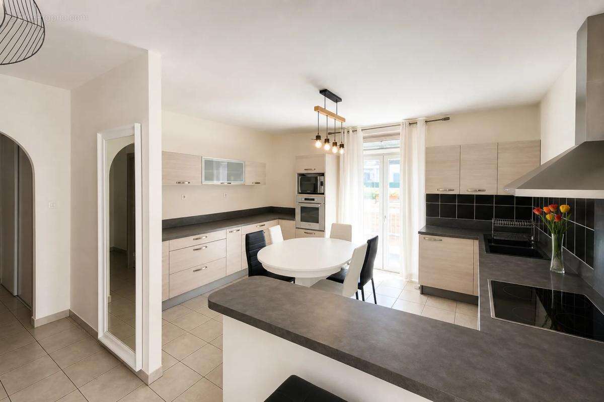 Maison à LA RICAMARIE