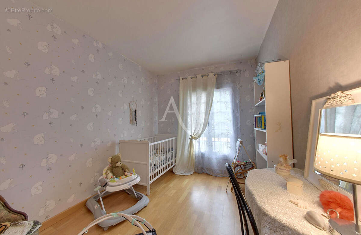 Maison à OZOIR-LA-FERRIERE