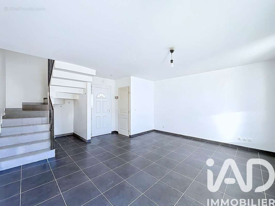 Photo 8 - Appartement à ORAISON