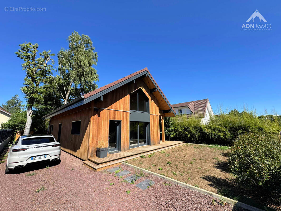 Maison à CHEVRY