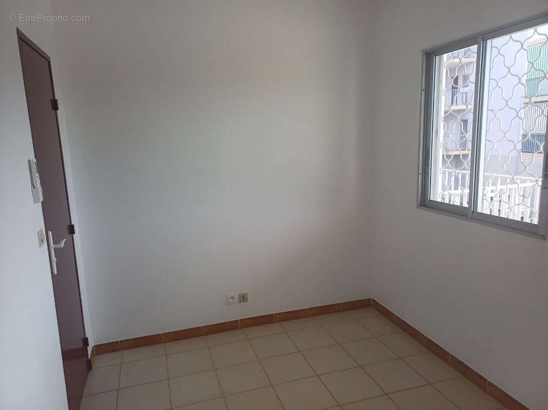 Appartement à KOUROU