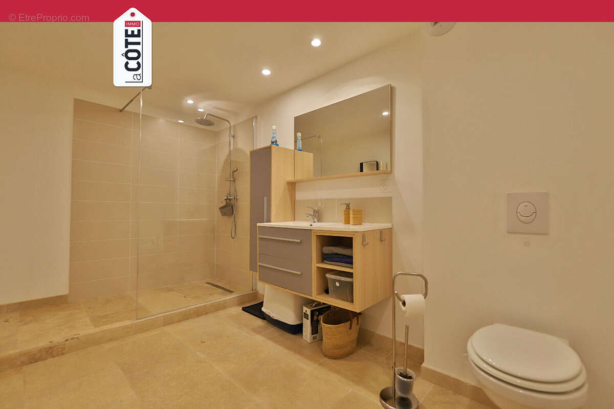 Maison à L&#039;ISLE-SUR-LA-SORGUE