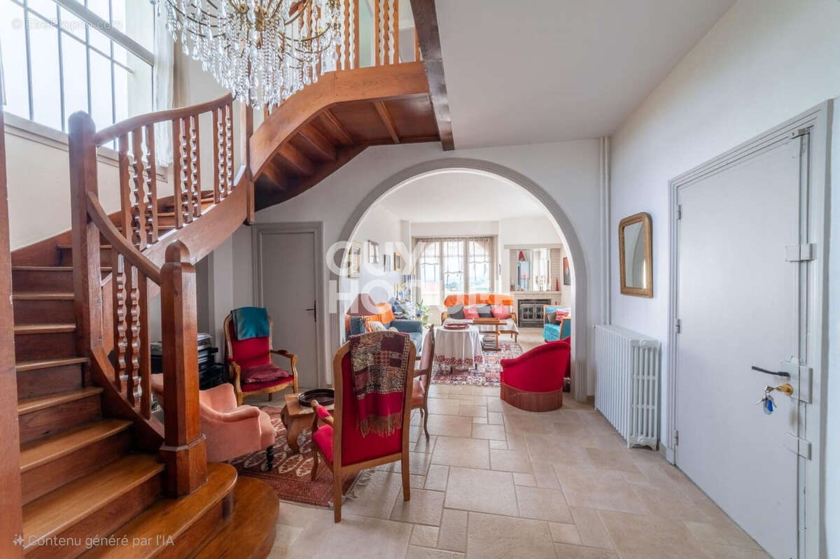 Maison à SAINT-POLGUES