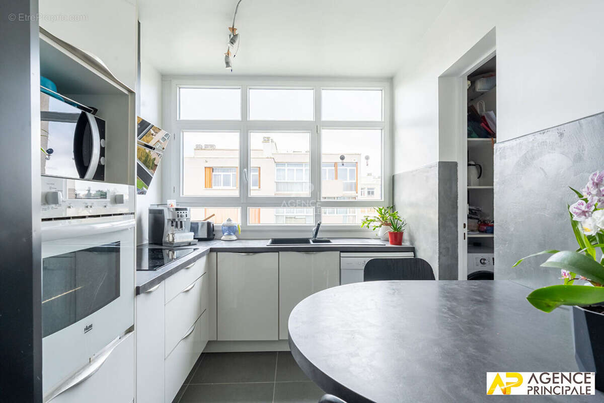 Appartement à MAISONS-LAFFITTE