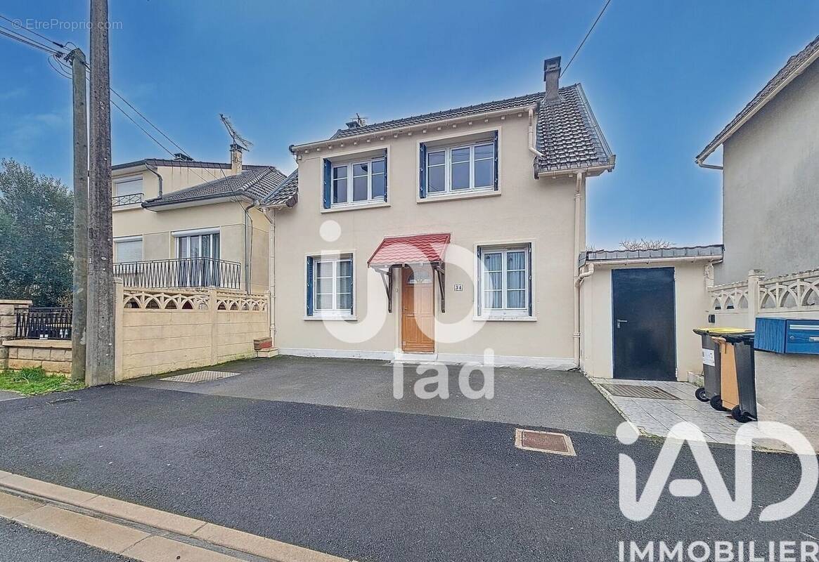 Photo 1 - Maison à GRETZ-ARMAINVILLIERS
