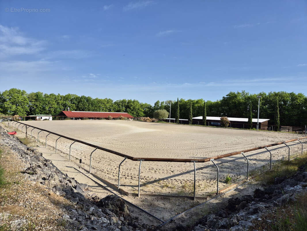 Commerce à VILLENEUVE-SUR-LOT