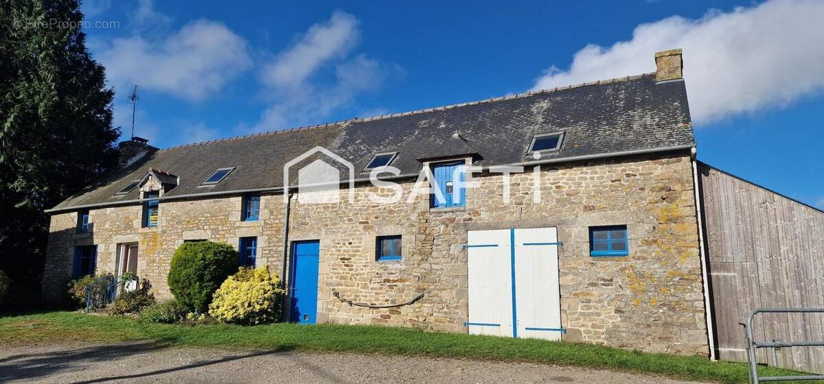 Photo 1 - Maison à SAINT-GOUENO