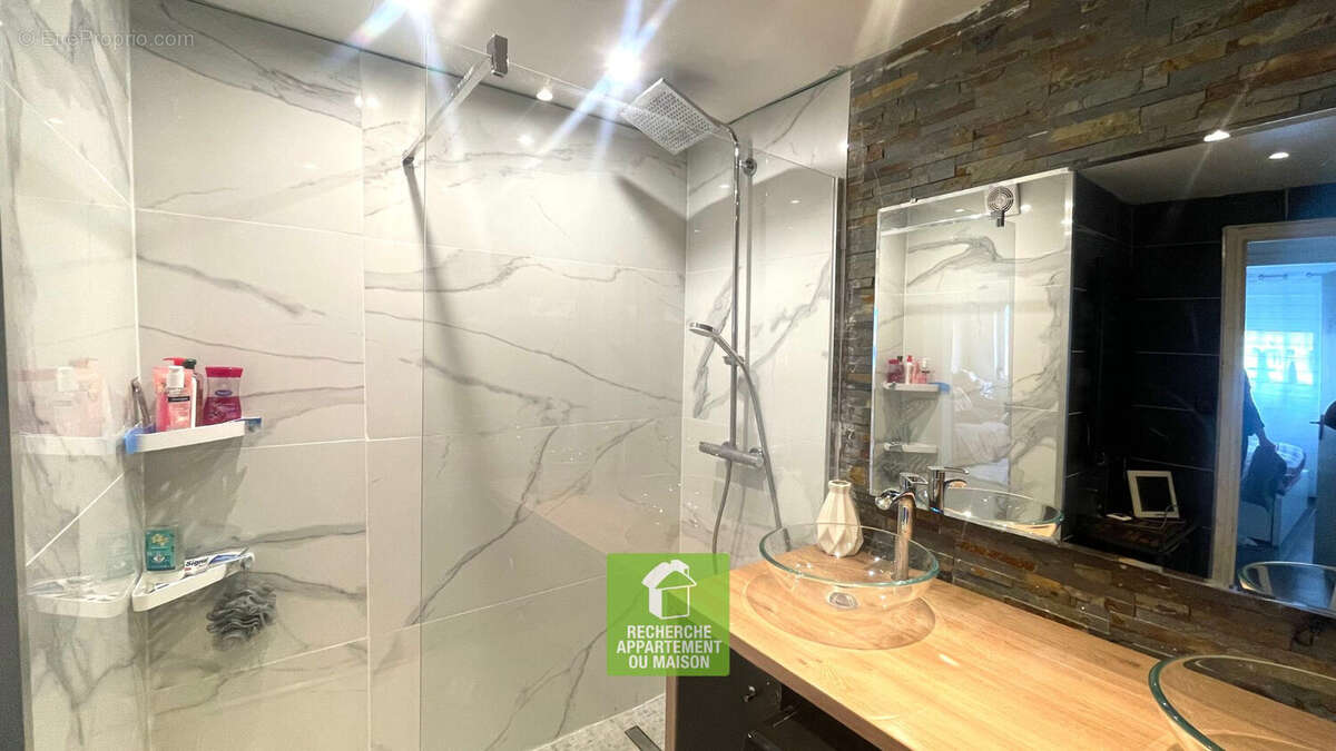 Appartement à LA VERPILLIERE