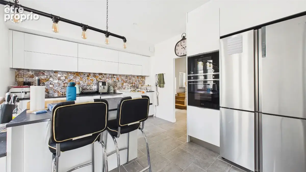 Maison 235m² - Jardin et terrasses - Proche centre-ville - photo 3