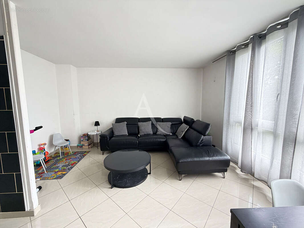 Appartement à LIVRY-GARGAN