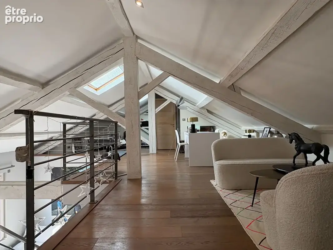 Bourg Bel Air, beau Duplex de 135 m² Carrez (190 m² au sol) - photo 12