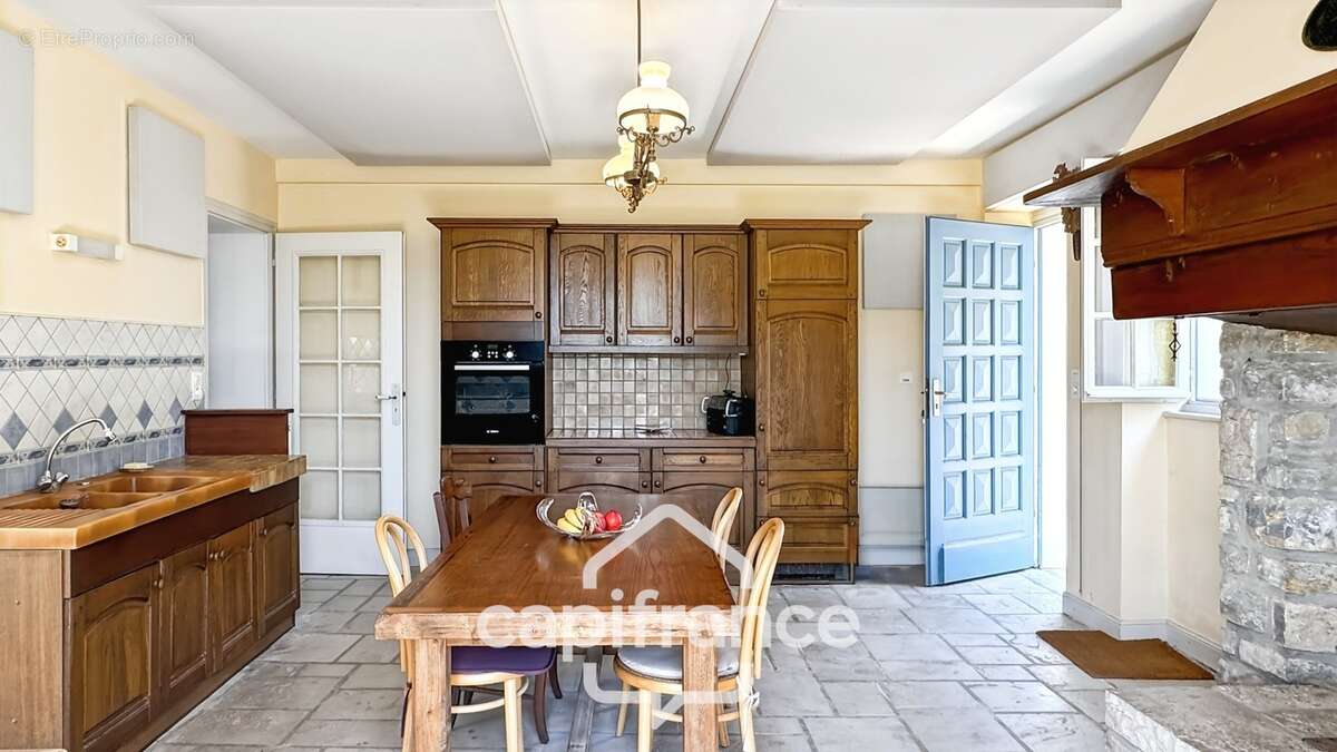 Maison de maître de caractère sur 6ha de terrain - photo 5