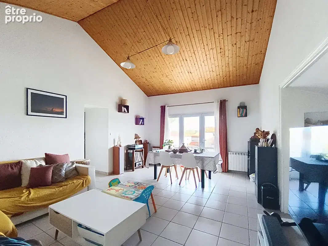 Maison en pierre pleine de charme ? Le Poiré-sur-Vie 3 chambre 1 bureau, 107 m² - photo 4
