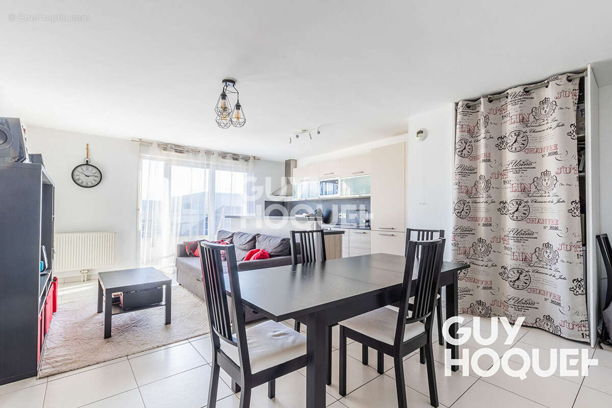 Appartement à ATHIS-MONS