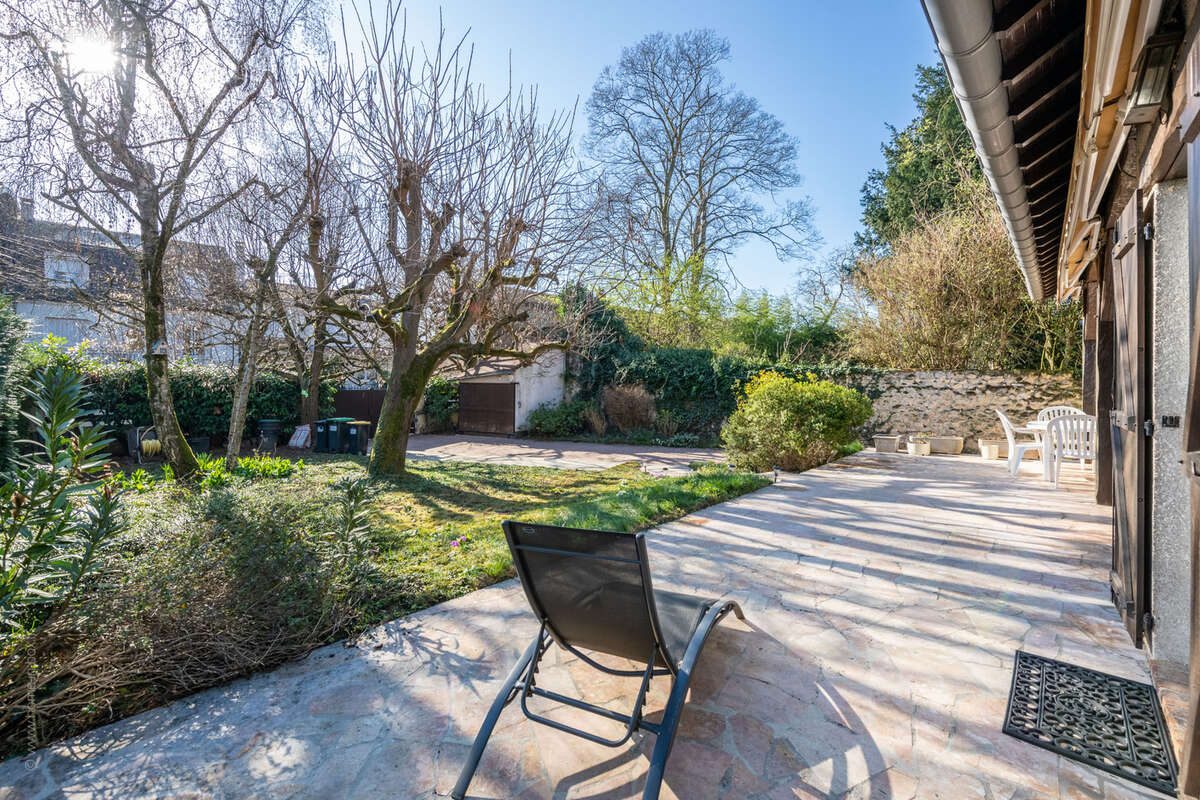 Maison à SAINT-MAUR-DES-FOSSES