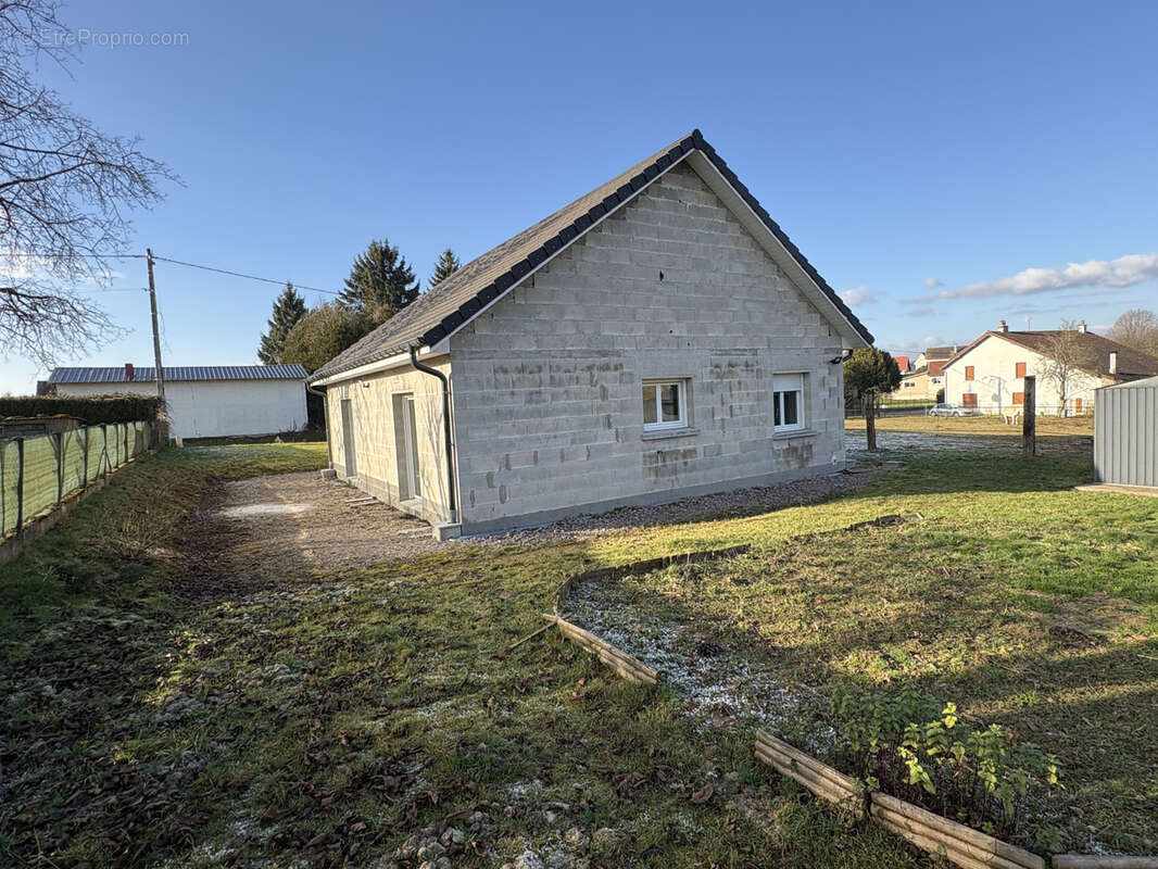 Maison à FONTAINE-LES-LUXEUIL