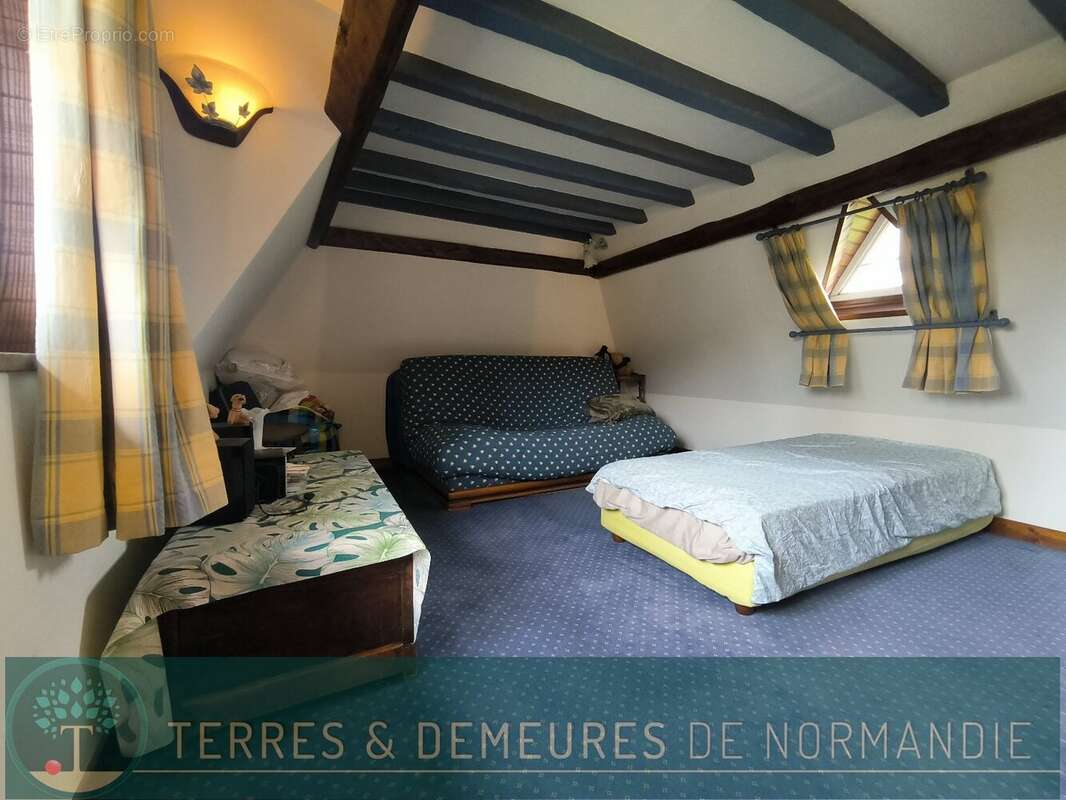 A 10 minutes de pont-audemer (27500), au calme, propriete normande, 3 chambres, terrain d'environ 2700m² avec dependances. - photo 13