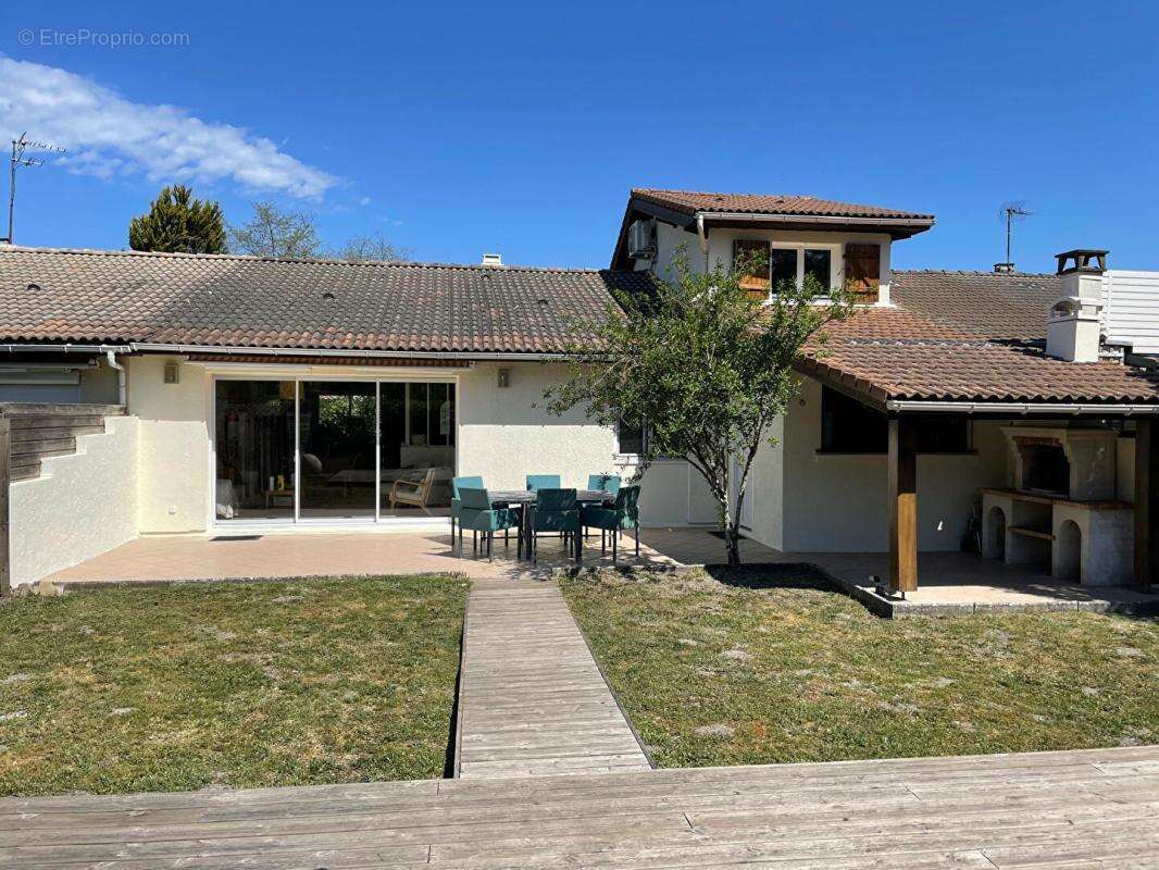 Maison à CESTAS