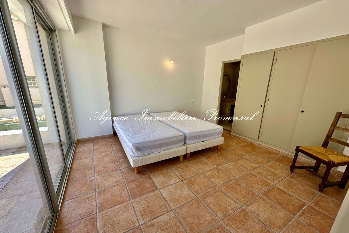 Appartement 66 m² à Sainte-Maxime  - photo 7