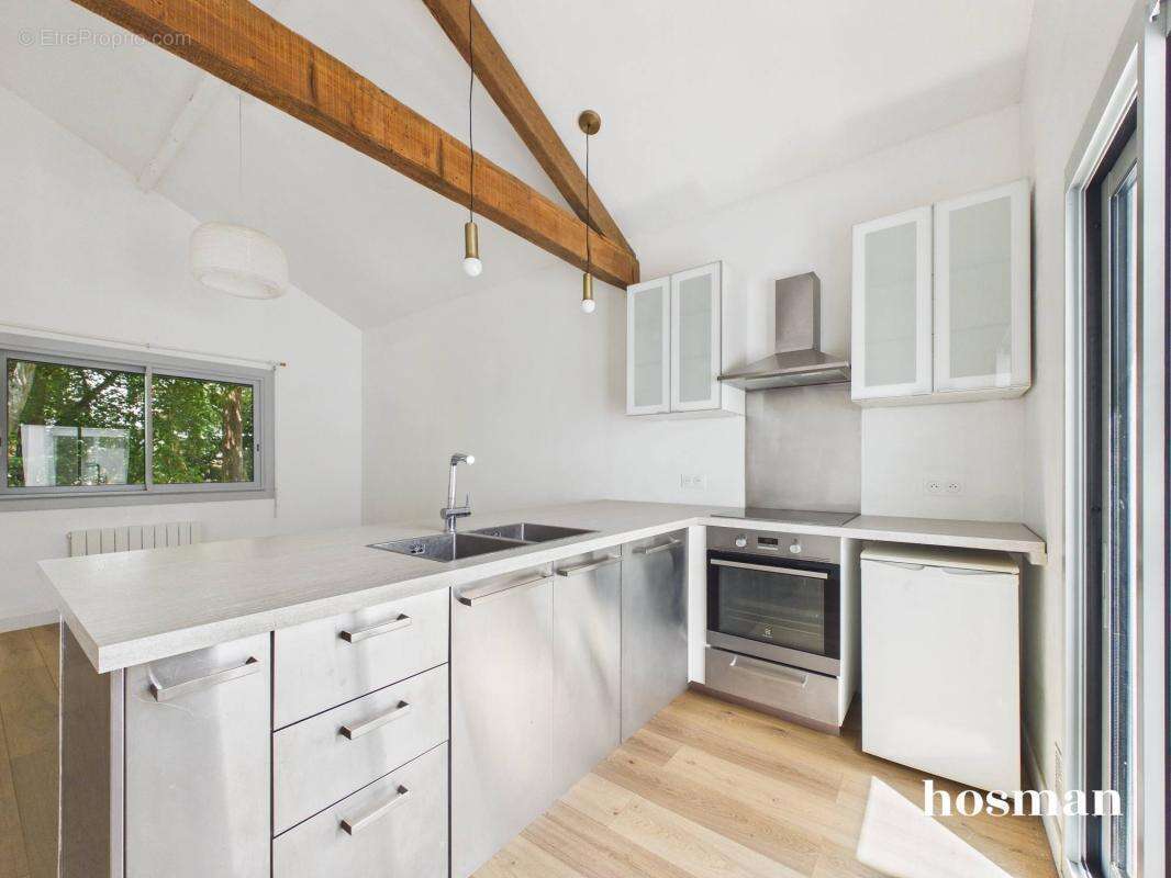3 pièces Duplex avec patio intérieur - Rue Des Fauvettes, Bordeaux - photo 3