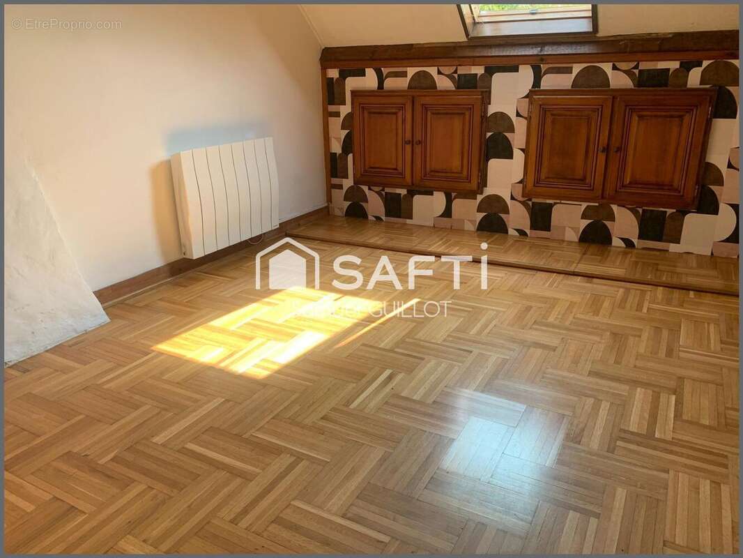 Photo 9 - Maison à LIGNIERES-ORGERES