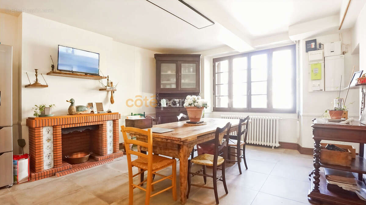 Maison à MONTIRAT