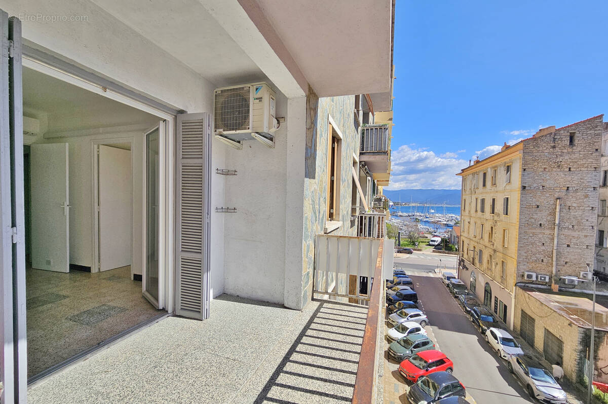 Appartement à AJACCIO