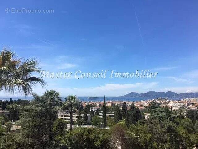 Appartement à CANNES