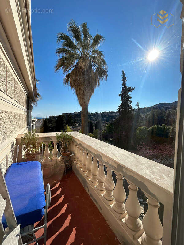 Appartement à MENTON