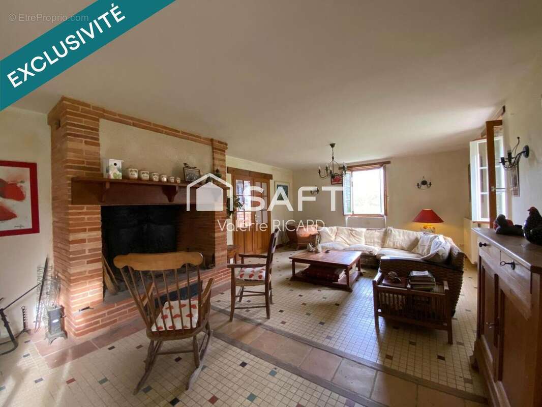 Maison 210 m² à Vaissac  - photo 3