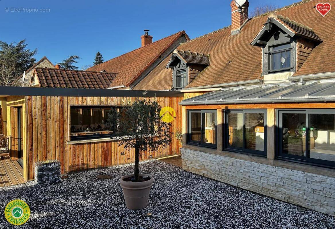 Maison à LEVET