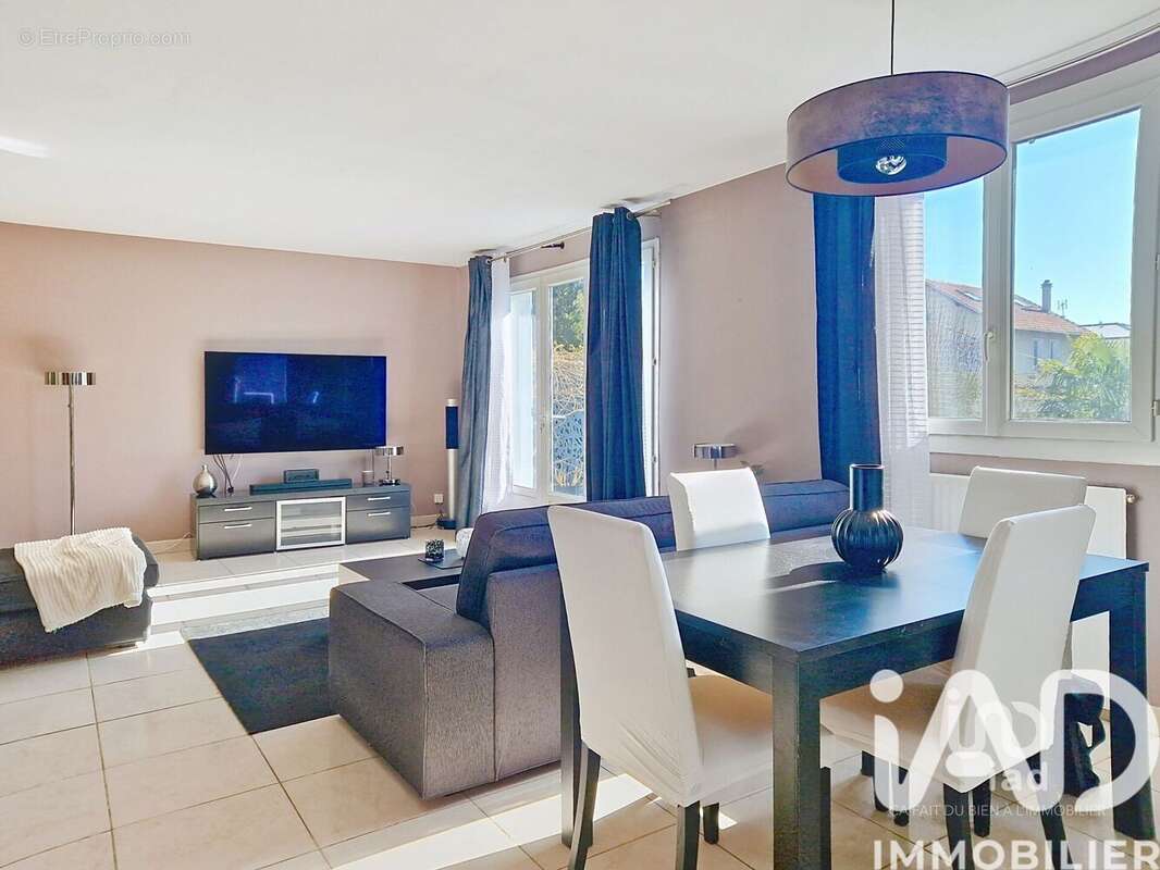 Photo 3 - Maison à RIS-ORANGIS