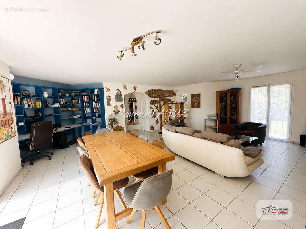 Magnifique maison de plain-pied de 4 chambres avec piscine à Saint-Pierre-d'Eyraud, près de Bergerac - photo 9