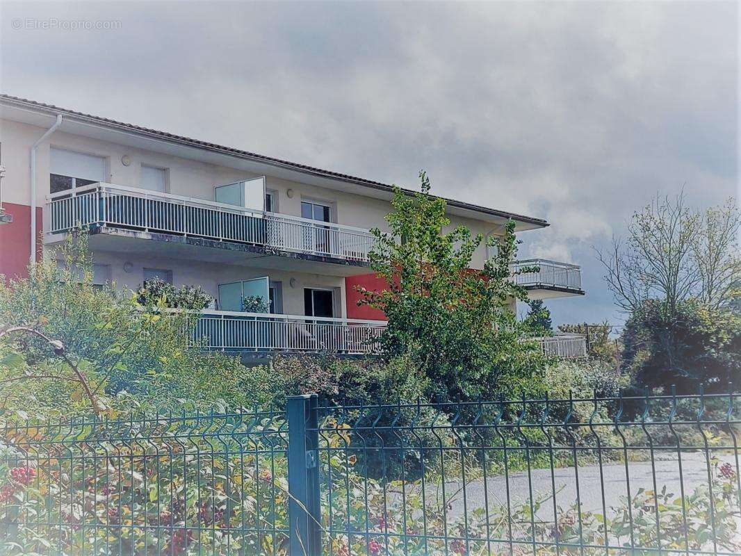 Appartement à BELIN-BELIET