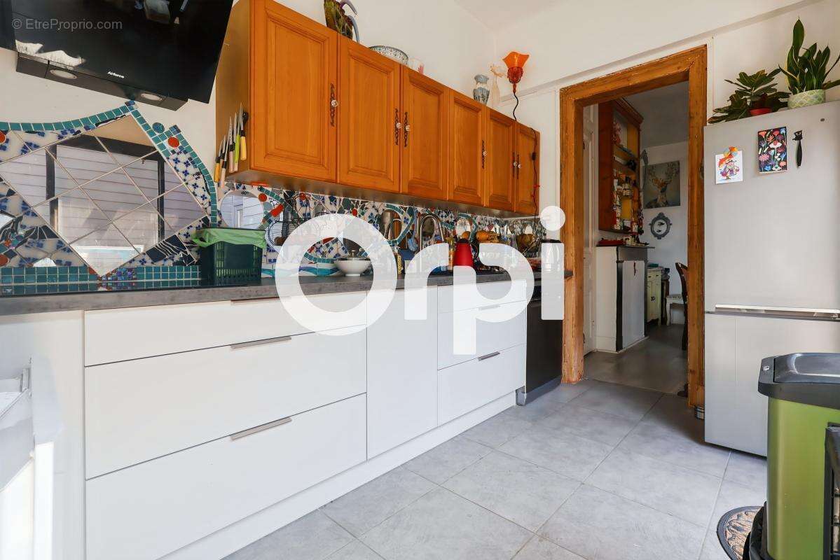 Maison semi-plain-pied, 4 chambre(s), cour/terrasse et cave à MALO-LES-BAINS (59240) - photo 4